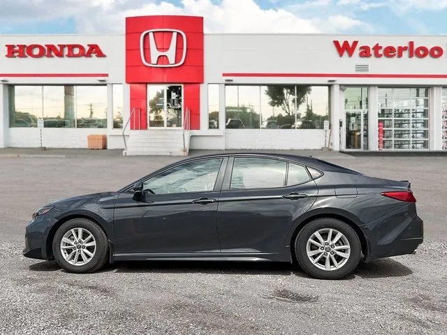 Toyota Camry 2025 photo 3