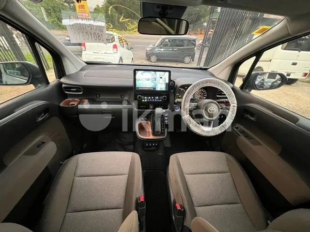 Toyota Sienta 2023 photo 2