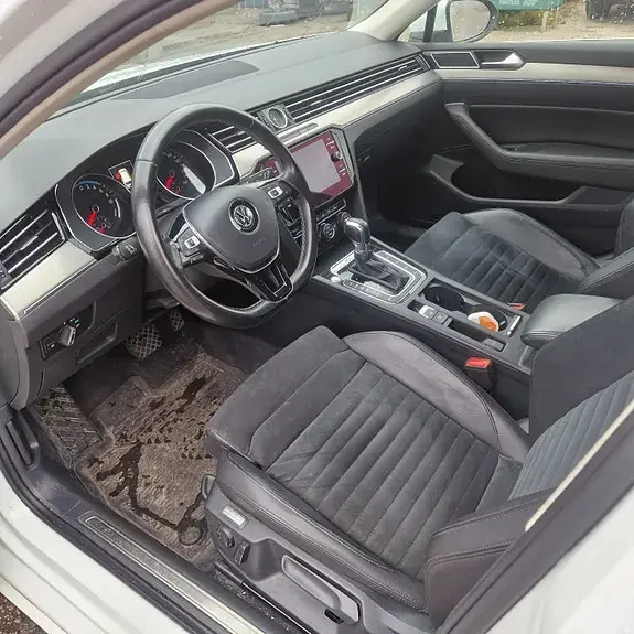 Volkswagen Passat 2017 photo 2