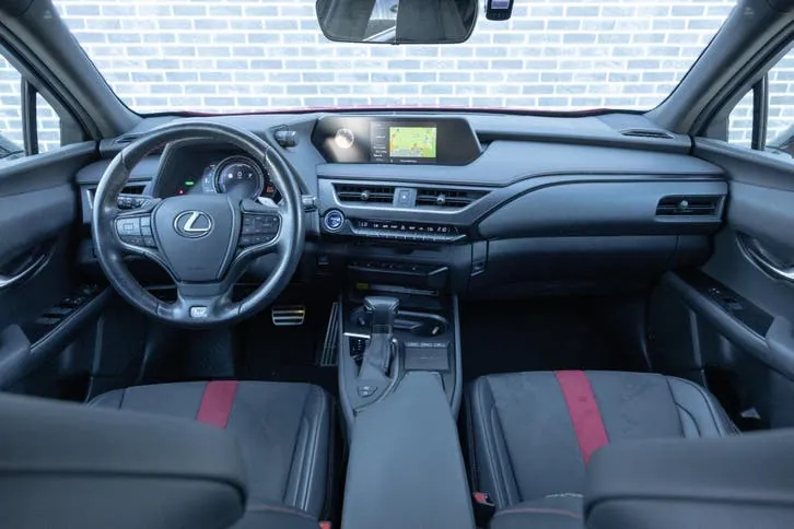 Lexus Ux 2019 photo 2
