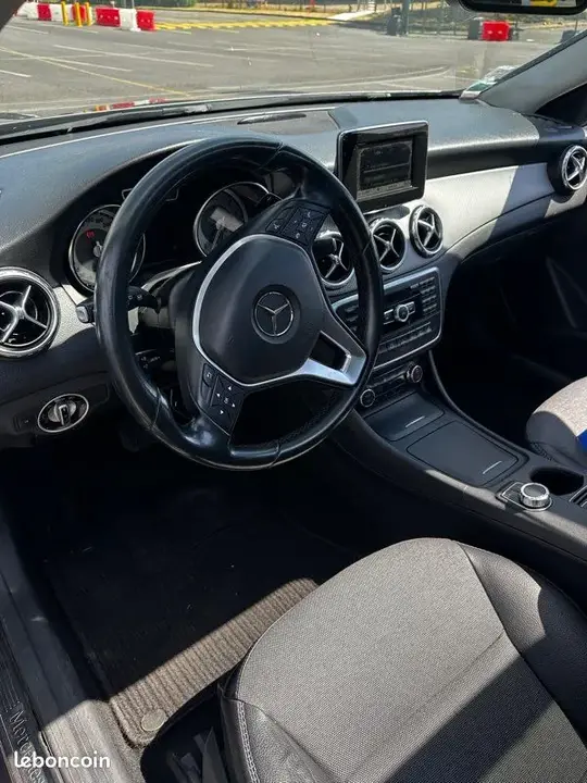 Mercedes-Benz Gla 2014 photo 3