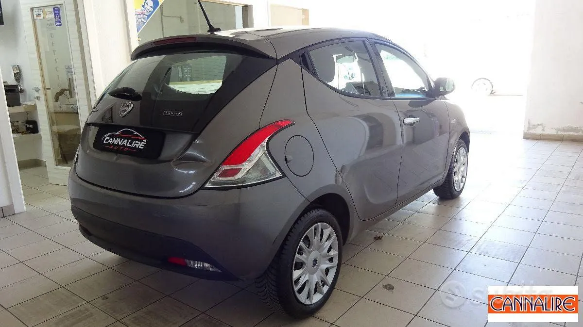 Lancia Ypsilon 2021 photo 4