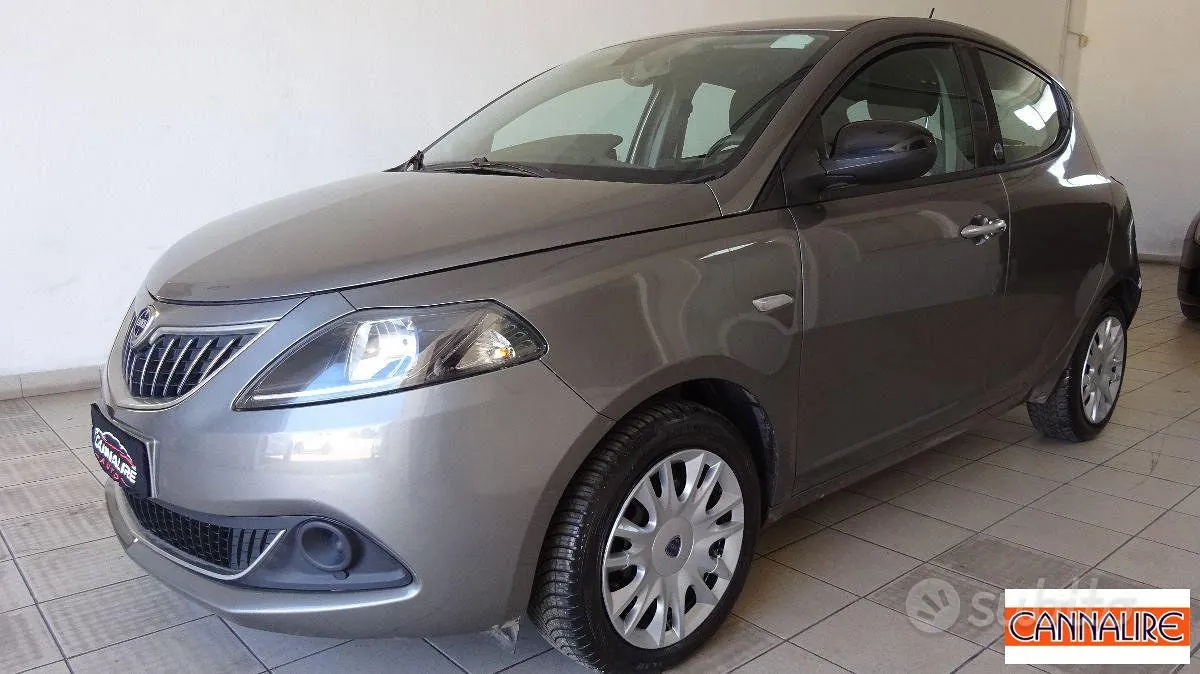 Lancia Ypsilon 2021 photo 2