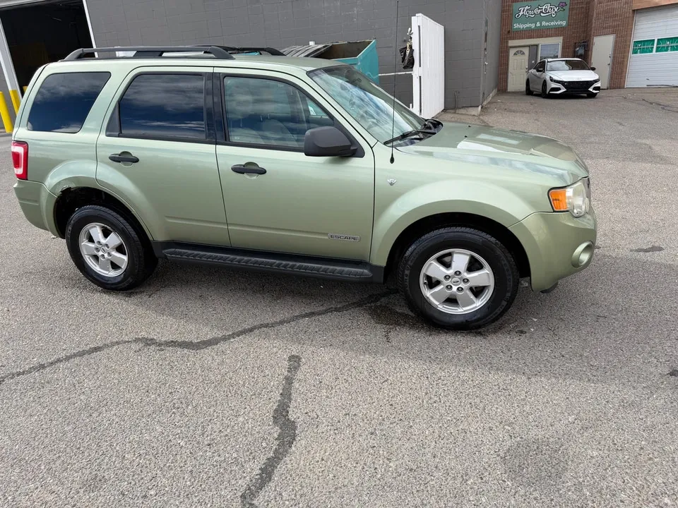 Ford Escape 2008 photo 3