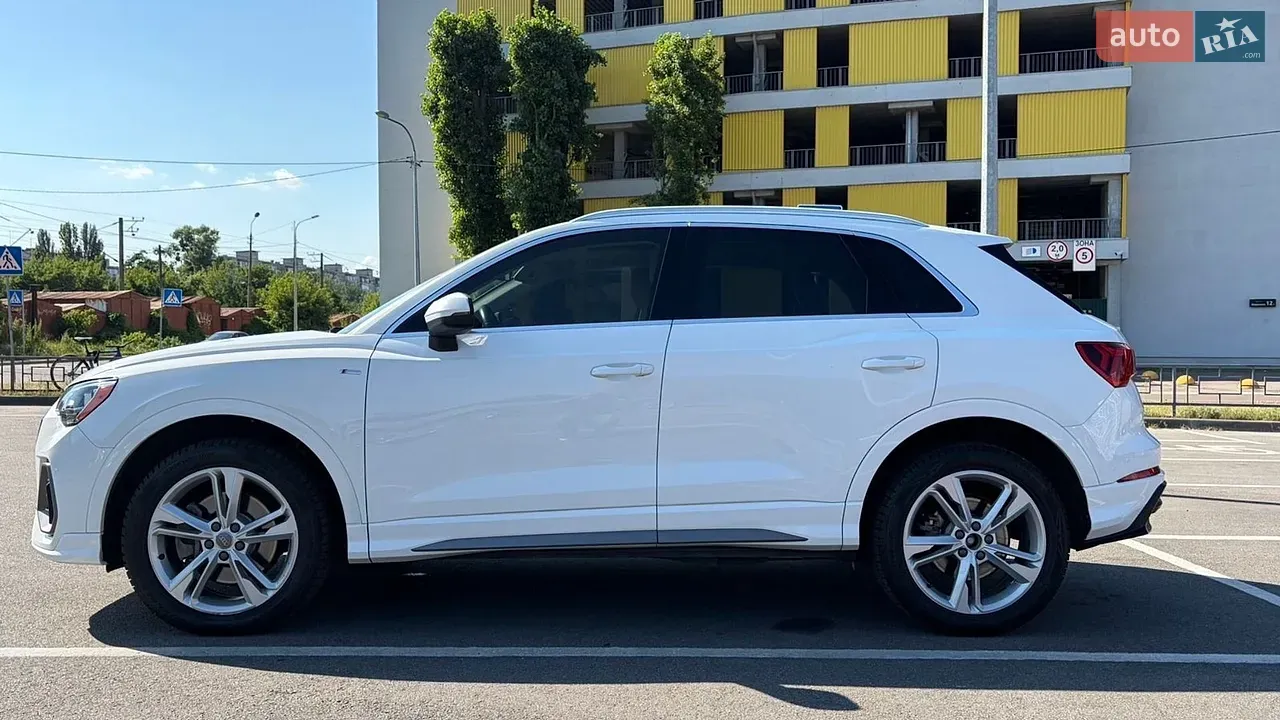 Audi Q3 2020 photo 5