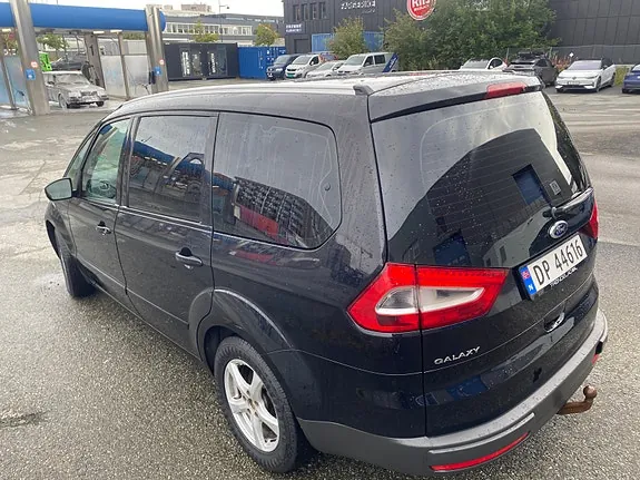 Ford Galaxy 2014 photo 4