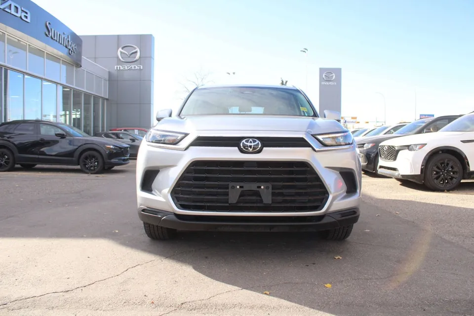 Toyota Grand Highlander 2024 photo 2