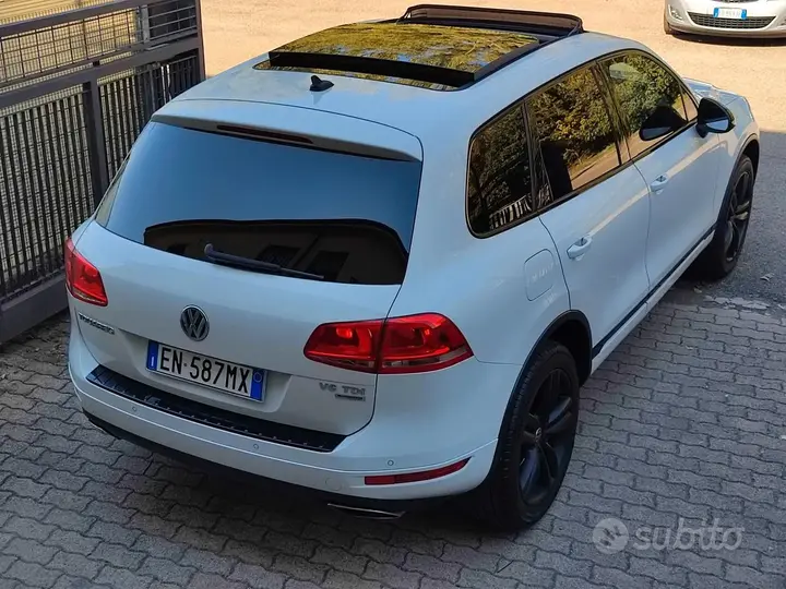 Volkswagen Touareg 2013 photo 5