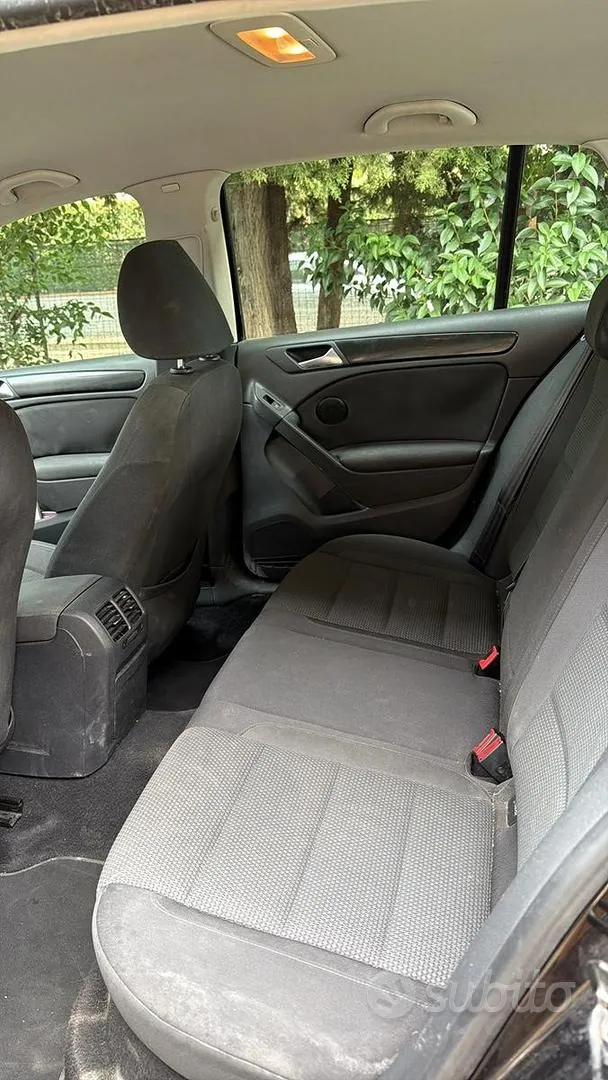 Volkswagen Golf 2011 photo 4