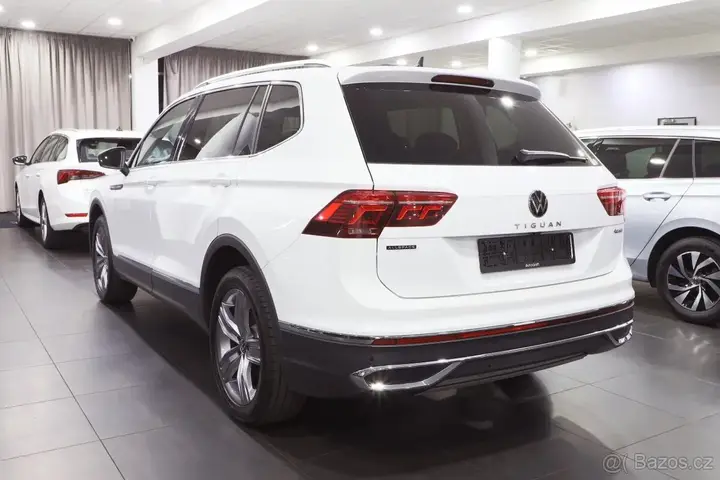 Volkswagen Tiguan Allspace 2023 photo 3