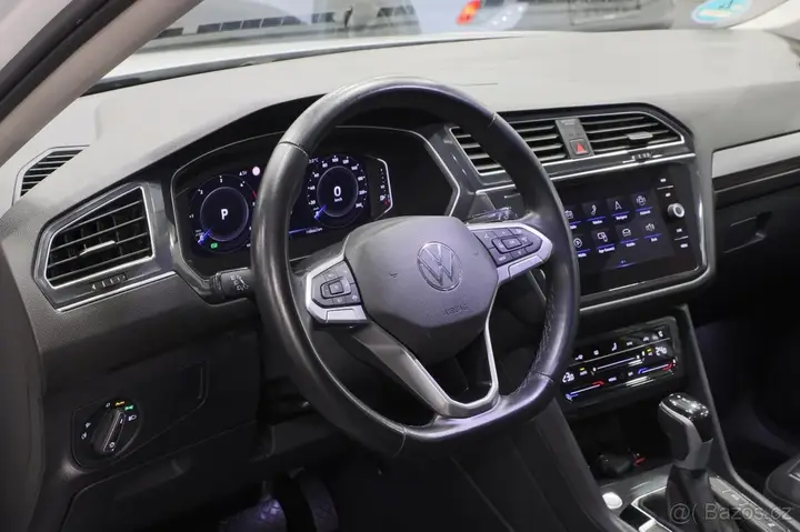 Volkswagen Tiguan Allspace 2023 photo 5