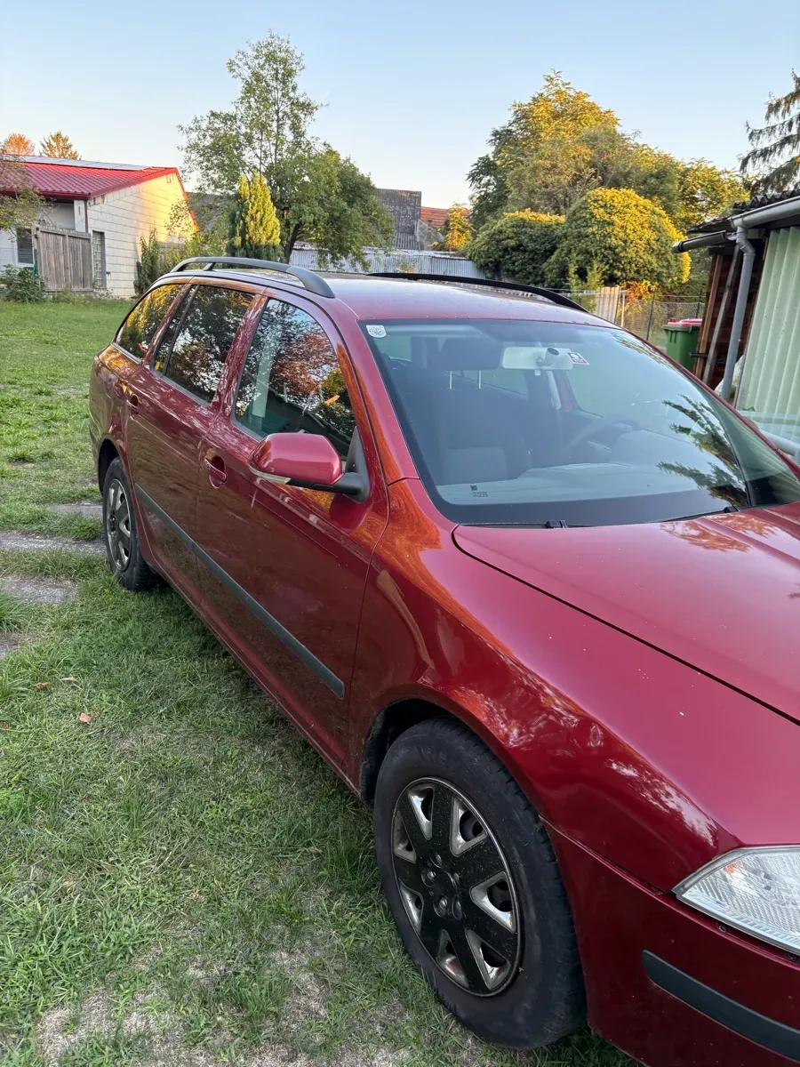 Skoda Octavia 2007 photo 2