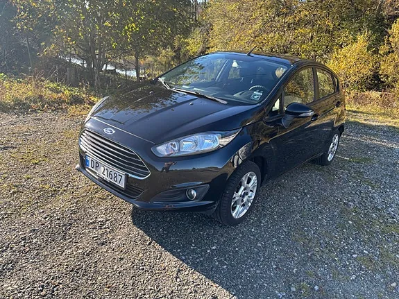 Ford Fiesta 2012 photo 4