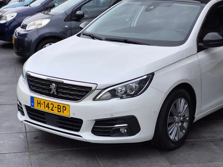 Peugeot 308 2020 photo 3