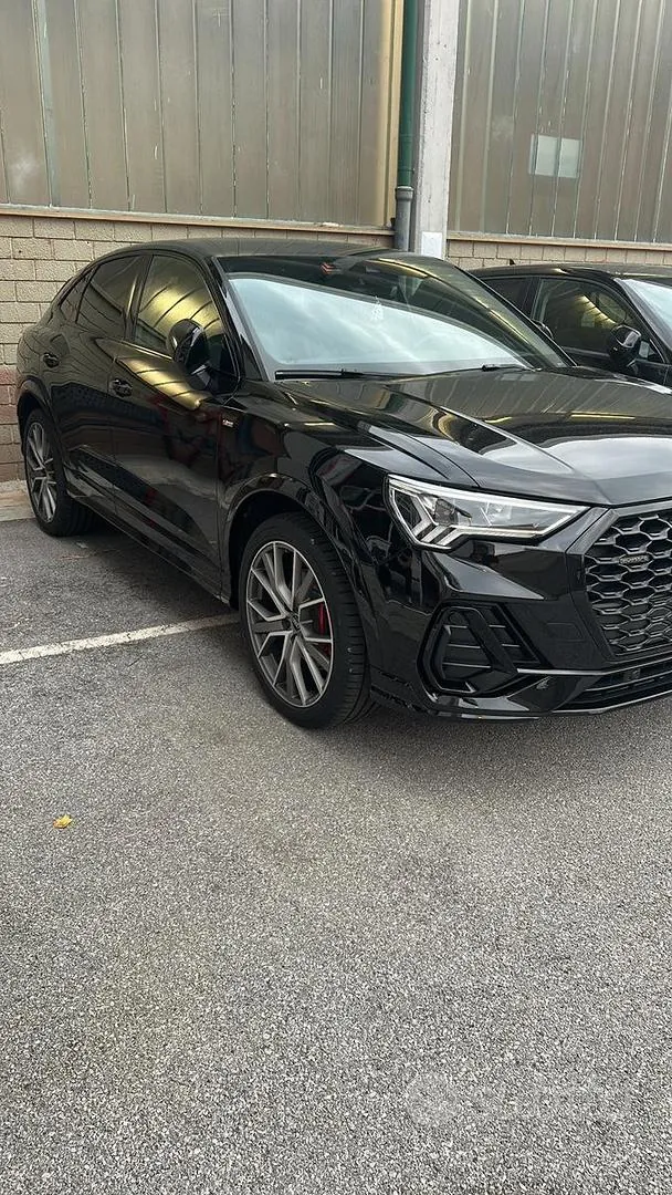 Audi Q3 2021 photo 5