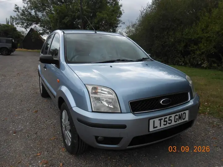 Ford Fusion 2005 photo 2