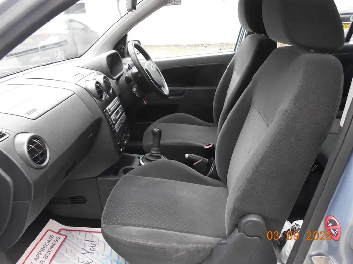 Ford Fusion 2005 photo 3