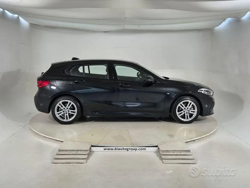 BMW 1 Series 2024 photo 5