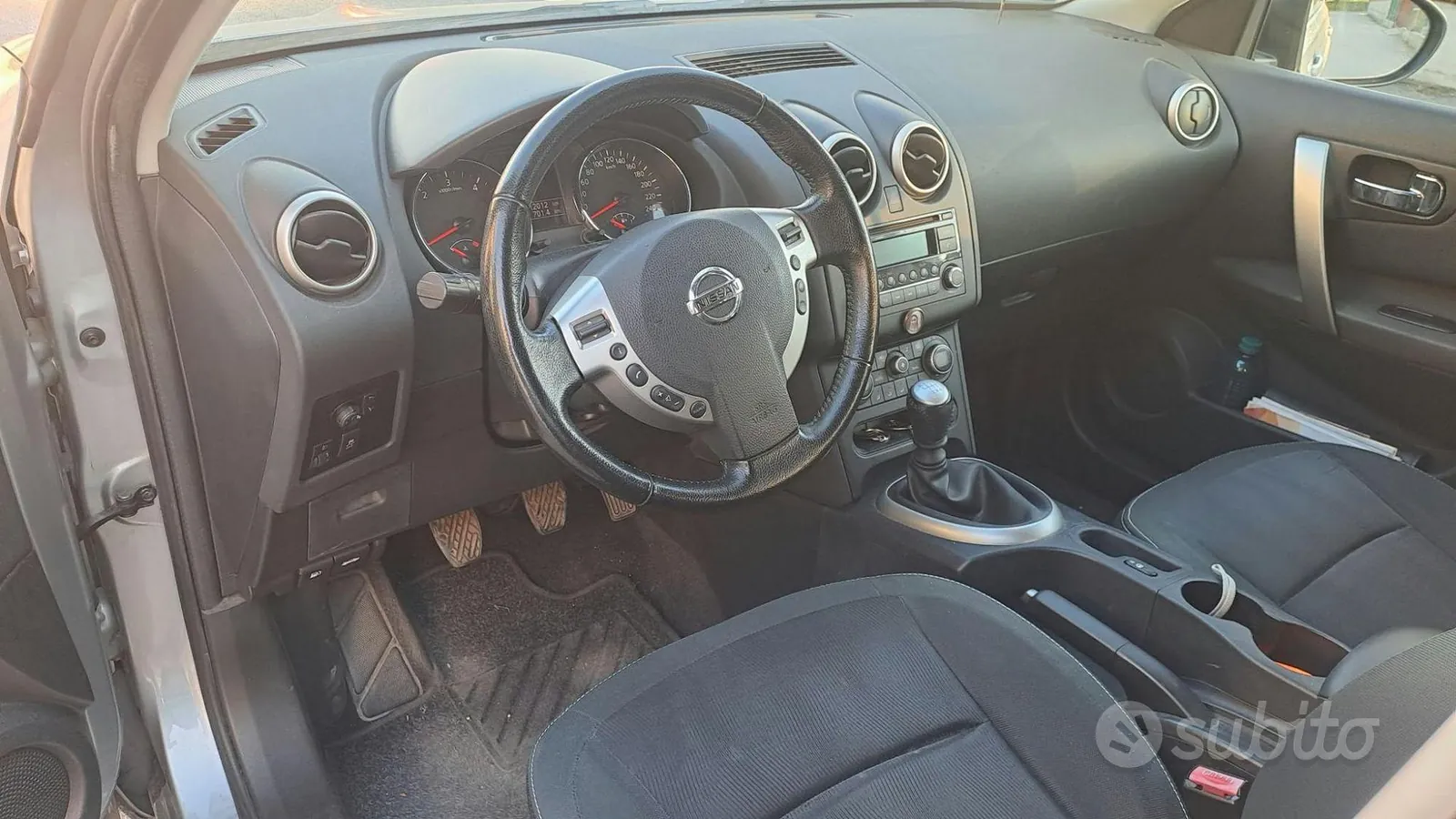 Nissan Qashqai 2012 photo 4