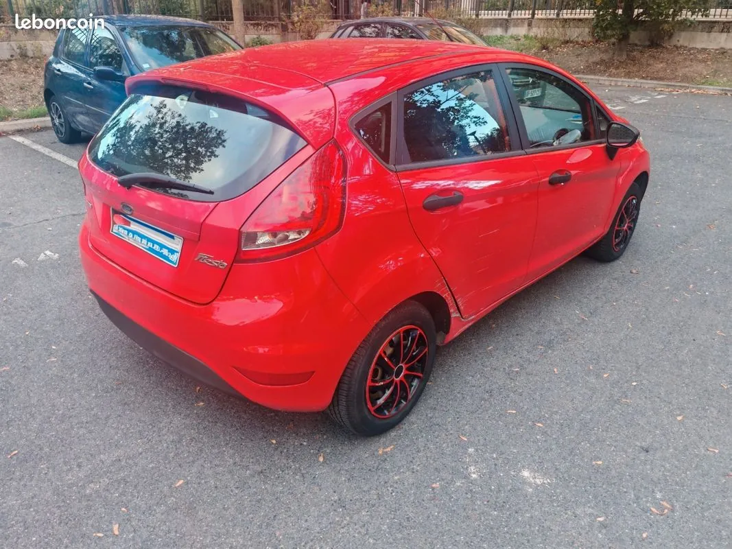 Ford Fiesta 2008 photo 2