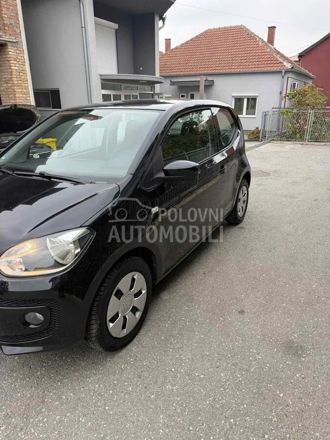 Volkswagen Up 2013 photo 2