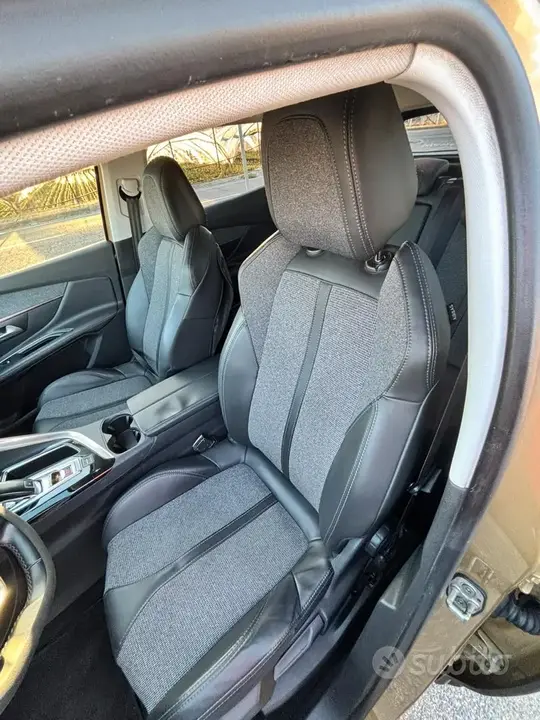 Peugeot 3008 2020 photo 5