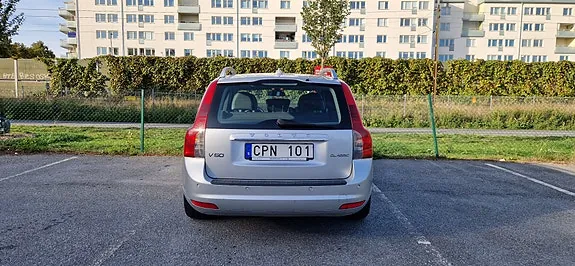 Volvo V50 2012 photo 4