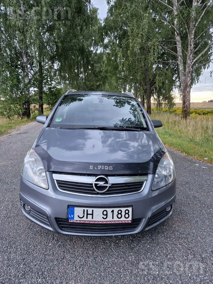 Opel Zafira 2006 photo 2