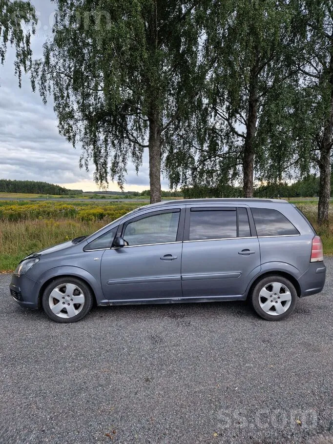 Opel Zafira 2006 photo 4