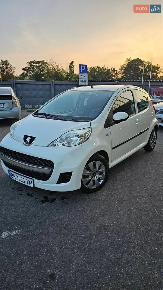 Peugeot 107 2011 photo 4