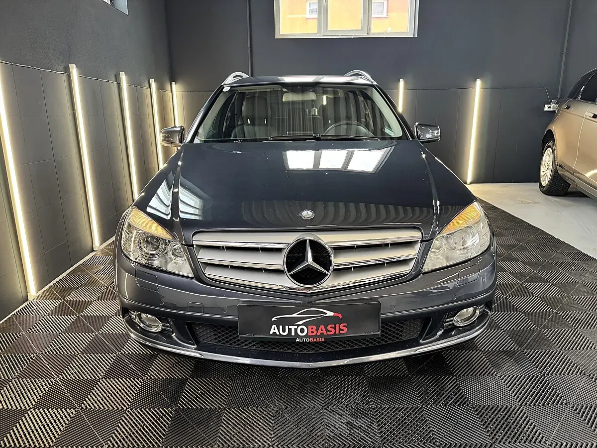 Mercedes-Benz C-Class 2009 photo 3
