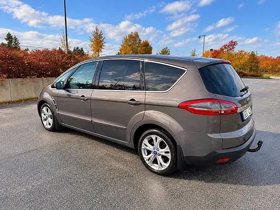 Ford S-Max 2013 photo 3