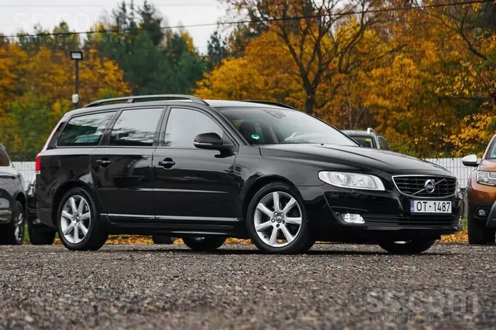 Volvo V70 2015 photo 2