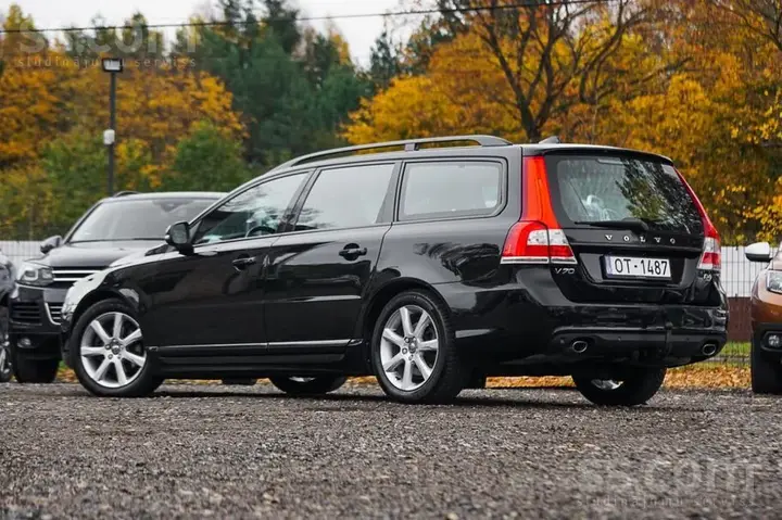 Volvo V70 2015 photo 3