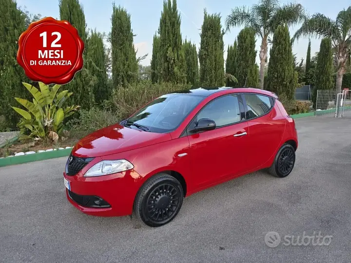 Lancia Ypsilon
