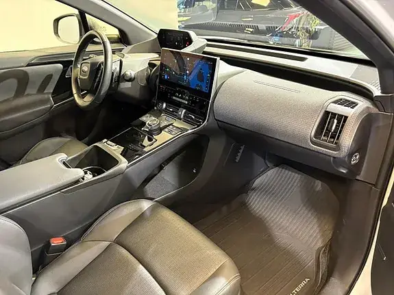 Subaru Solterra 2023 photo 5