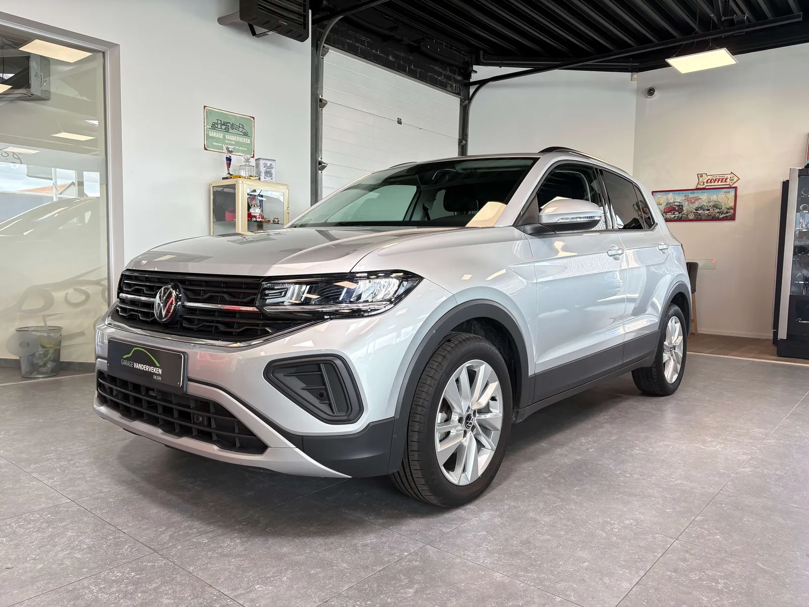 Volkswagen T-Cross 2025 photo 2