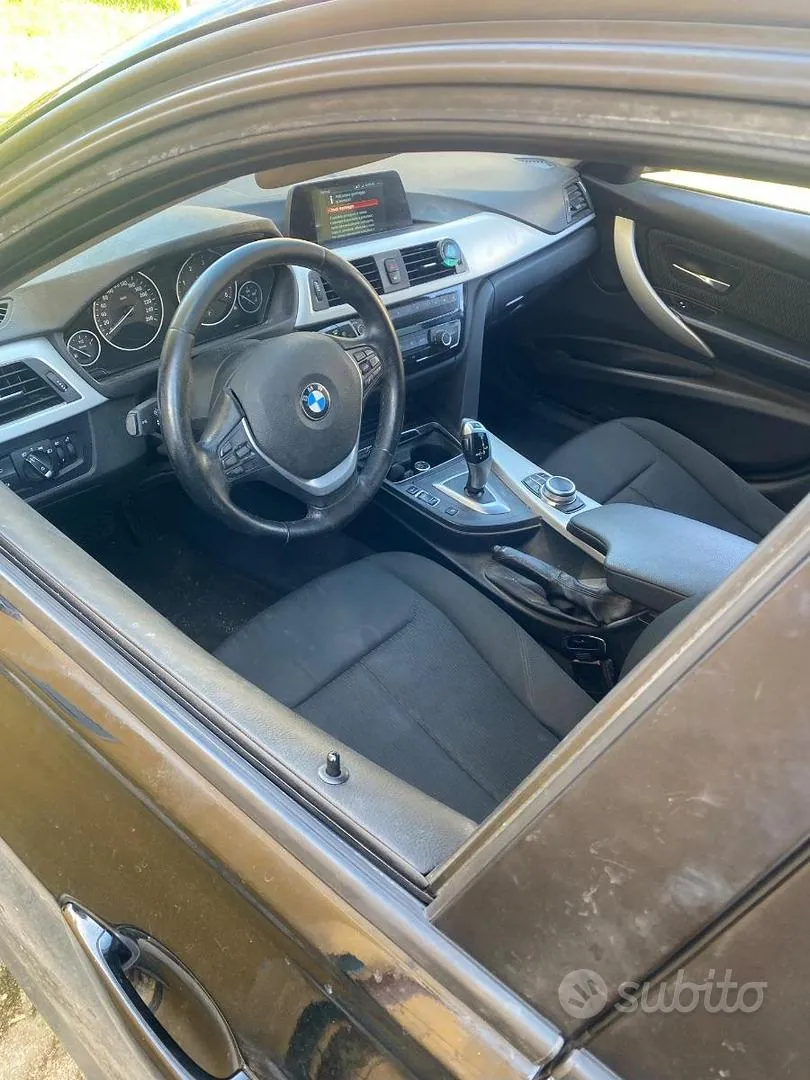 BMW 3 Series 2019 photo 4
