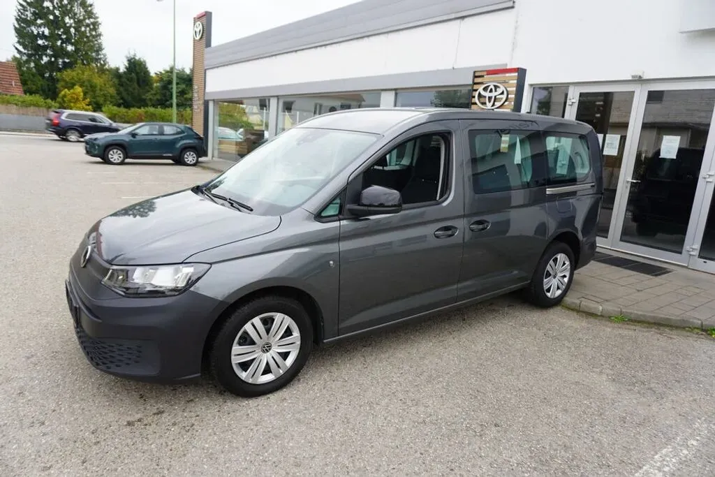 Volkswagen Caddy Maxi 2024 photo 2