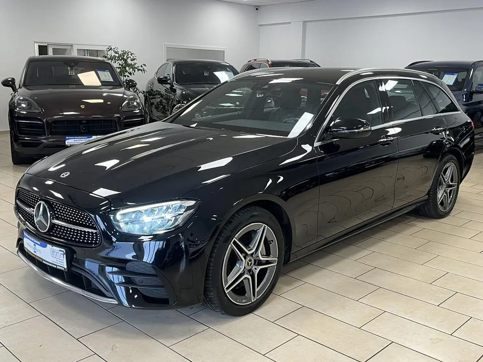 Mercedes-Benz E 300 Amg-Line