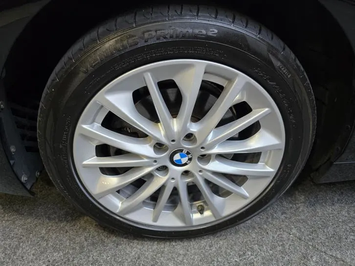 BMW 1 Series 2020 photo 2