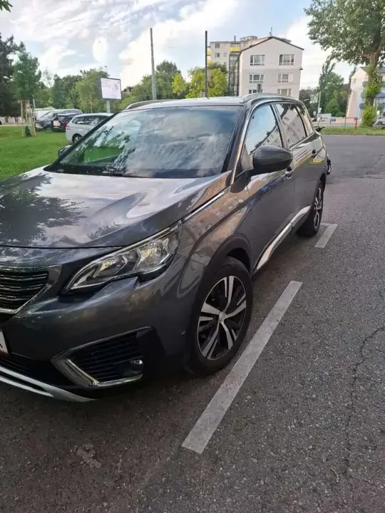 Peugeot 5008 2018 photo 3
