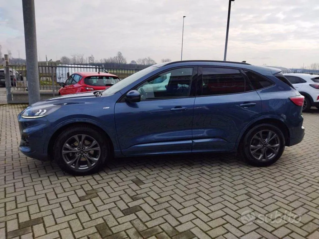 Ford Kuga 2022 photo 3