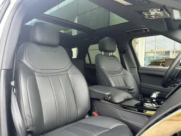 Land Rover Range Rover Sport 2025 photo 3