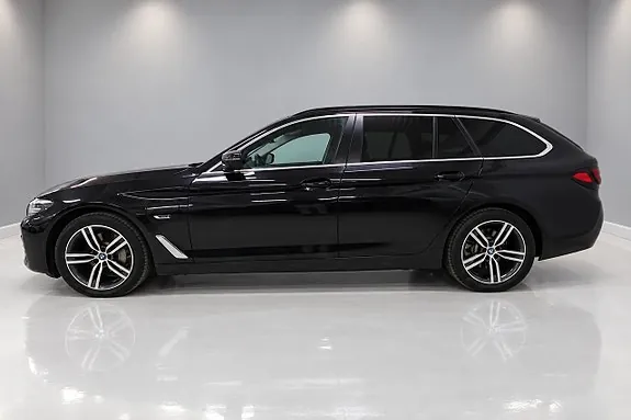 BMW 530E 2023 photo 3