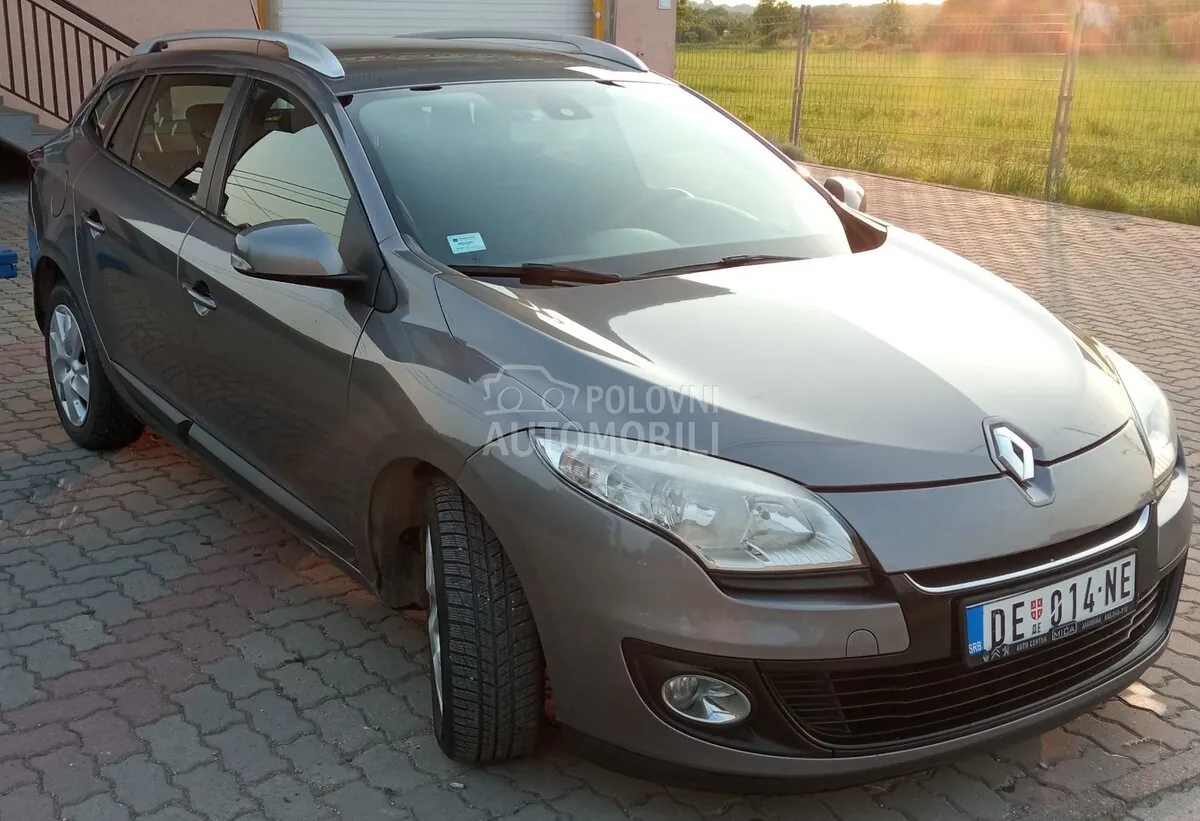 Renault Megane 2013 photo 2