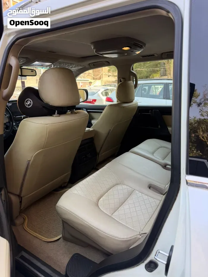 Toyota Land Cruiser 2011 photo 3