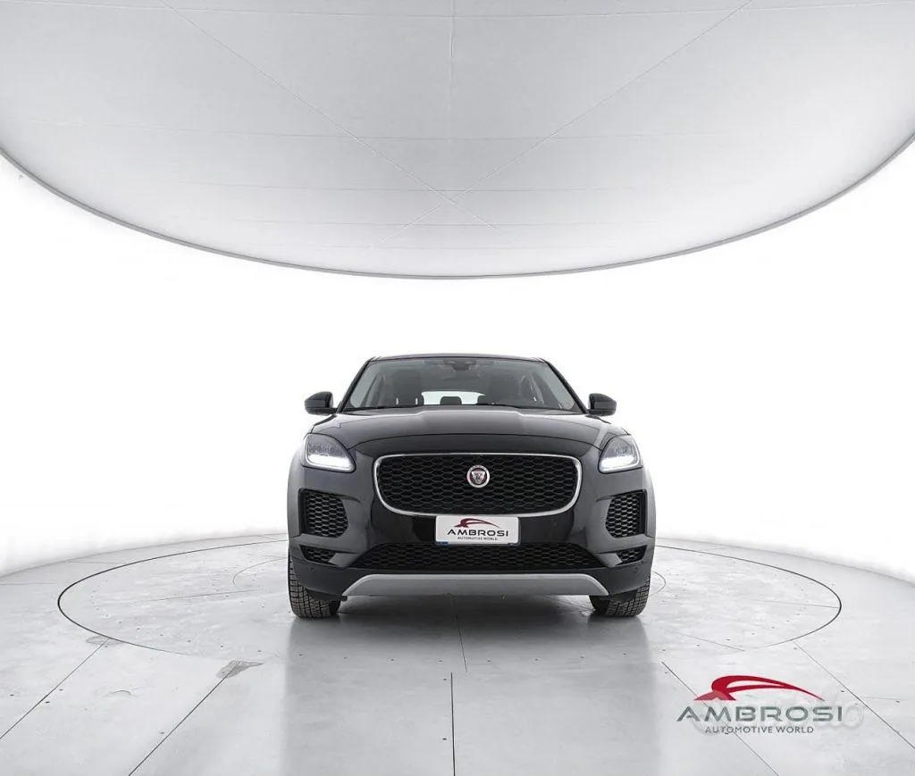 Jaguar E-Pace 2019 photo 5