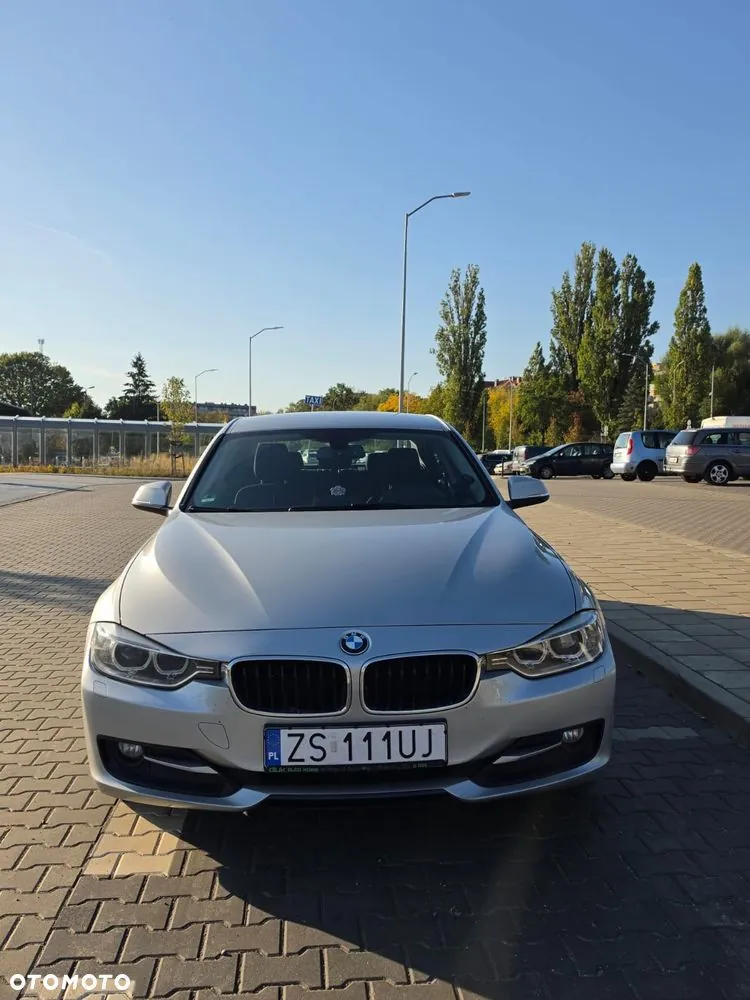 BMW 3 Series 2014 photo 2