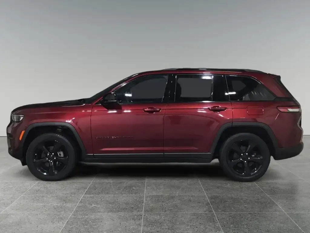 Jeep Grand Cherokee 2023 photo 2